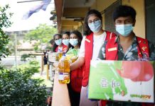 Young Hands Reach Out to Help OKU Families during RMCO