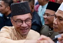 DO NOT EVADE PAYING TAX TO COUNTRY