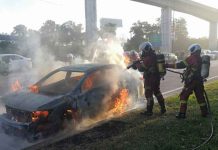 Car Ablaze along Jalan Persiaran Klang