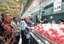 Mydin Takes the Lead in Dropping Prices of Chicken