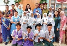 USJ School Receives Gift of 74 Scientific Calculators