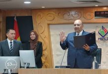 Don’t Be Rude; Answer Your Work Messages Professionally, New Mayor Says