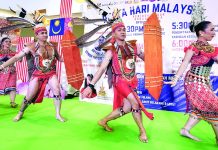 MORE THAN 1,000 RESIDENTS MAKE HARI MALAYSIA CELEBRATIONS GRAND