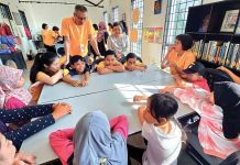 LEARNING THROUGH PLAY FOR KIDS IN SS13