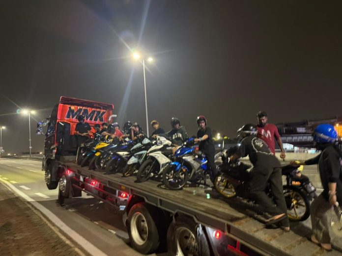 WhatsApp Image 2025-11-17 at 8.33.32 AM (1)